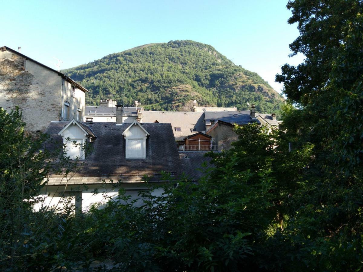 Le Pardeilhan Appt Chaleureux, Lumineux Avec Terrasse Et Parking En Coeur De Ville Bagnères-de-Luchon Exteriér fotografie